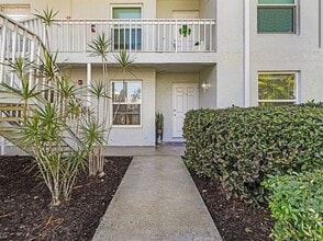 Building Photo - 7069 Quail Run Ct E