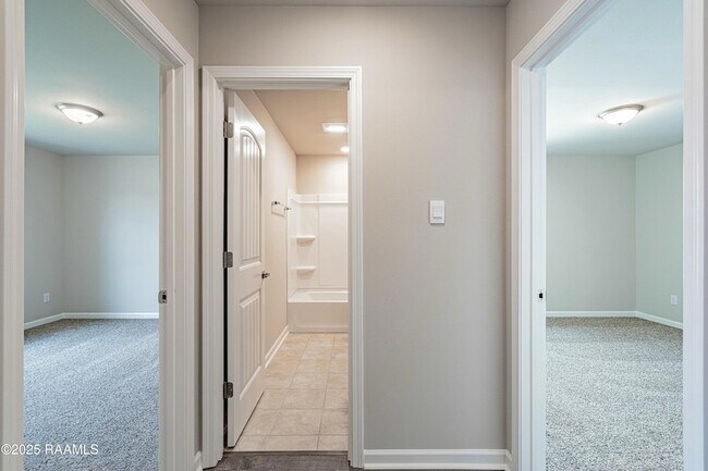 Building Photo - 521 Schooner Bay Dr