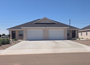 Building Photo - BRAND NEW 2 bed 2 bath home looking for its first occupants!