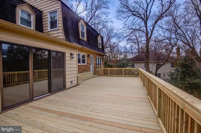 Building Photo - 9704 Hall Rd