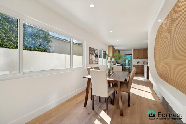 Building Photo - 4 + 3 Elegant Sherman Oaks Retreat with Po...