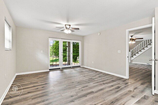 Building Photo - 7088 Wateredge Dr