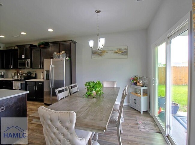 Building Photo - 57 Gracyn Ln