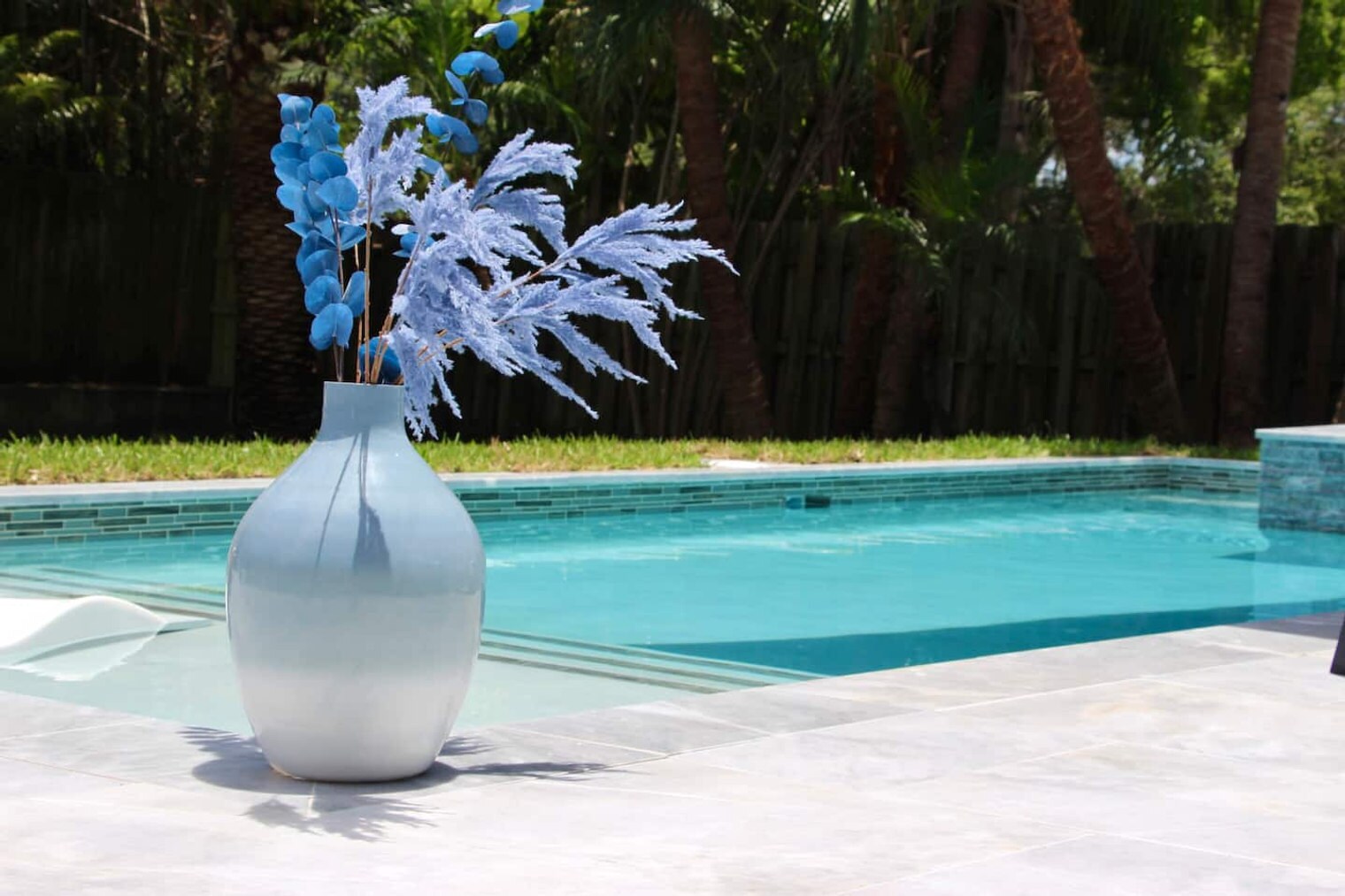 Building Photo - 834 SW 14th Ct