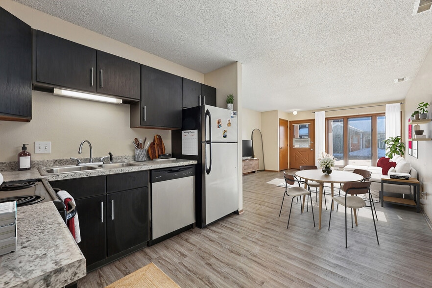 Building Photo - The Social Reserve