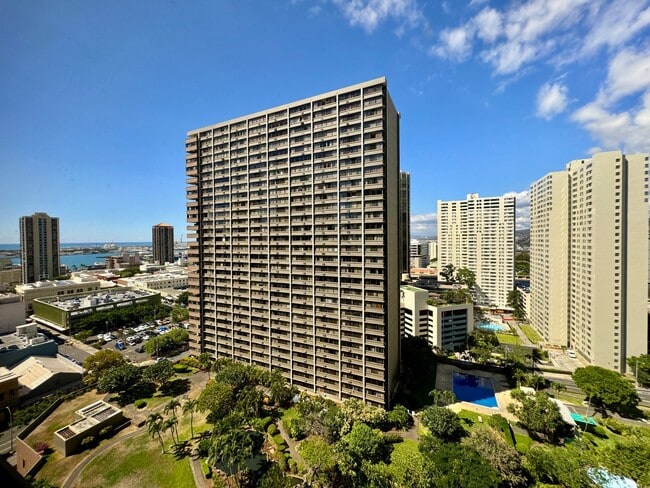 Building Photo - 55S S Kukui St