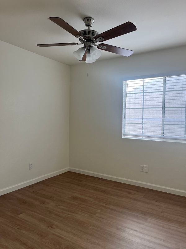 Building Photo - 10980 Santa Barbara Pl