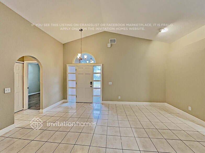 Building Photo - 738 Birgham Pl