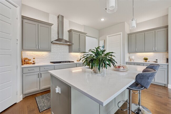 Building Photo - 853 Calusa Dr