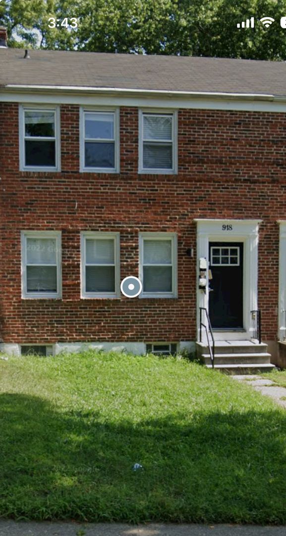 Primary Photo - 918 St Dunstans Rd