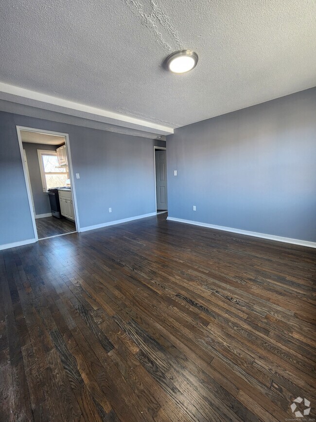 Building Photo - 936 Wethersfield Ave