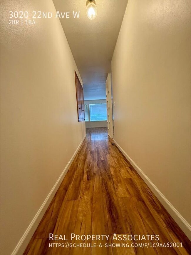 Building Photo - 3020 22nd Ave W