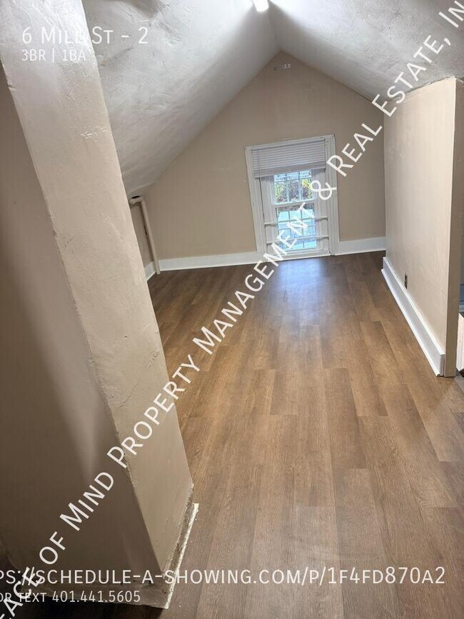 Building Photo - 6 Mill St