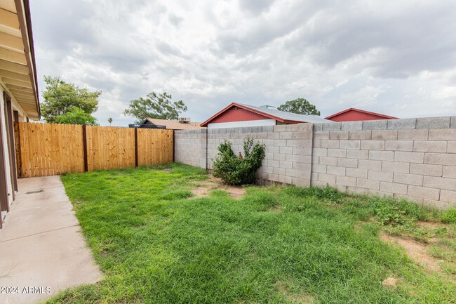 Building Photo - 4644 E Caballero St