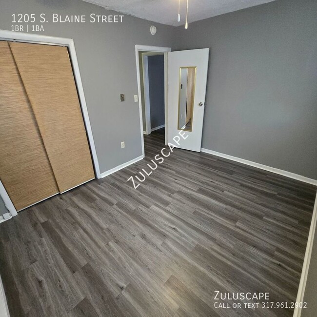 Building Photo - Half off FMR! Newly Rehabbed one bedroom i...