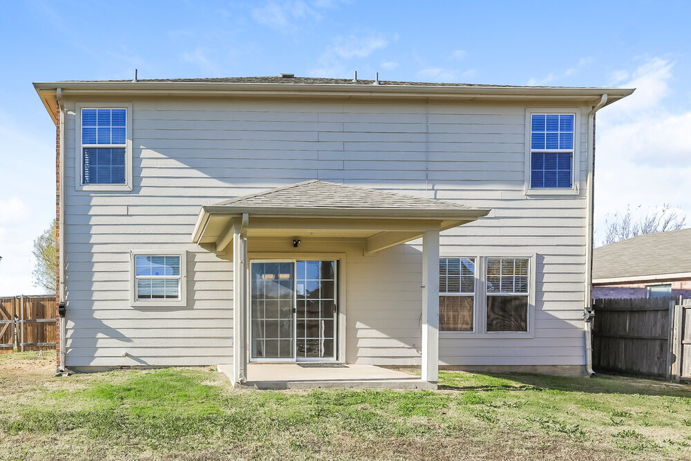 Building Photo - 628 Rockbrook Dr