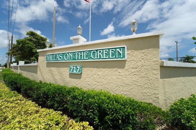 Building Photo - 717 S US Hwy 1