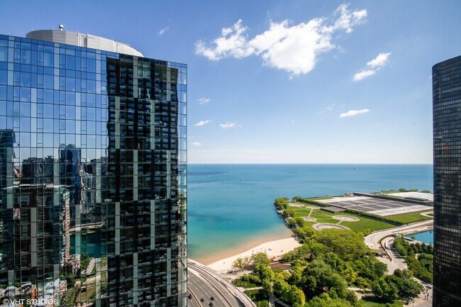 Building Photo - 474 N Lake Shore Dr