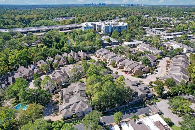 Building Photo - 12625 Memorial Dr