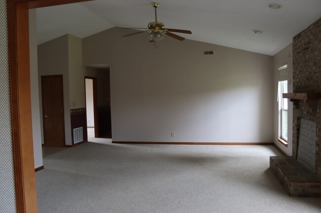 Building Photo - 1953 Greenbrier Ave