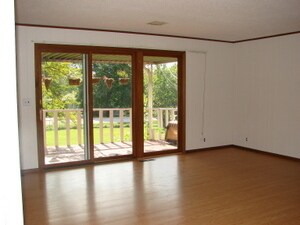 Building Photo - Branson, MO 3 Bedroom 2 Bath Home with Fenced Yard