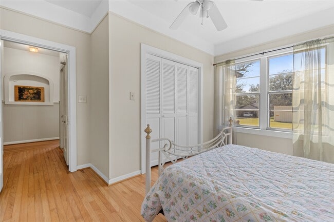 Building Photo - 18218 Buck Rd