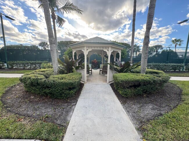 Building Photo - 221 Ocean Grande Blvd