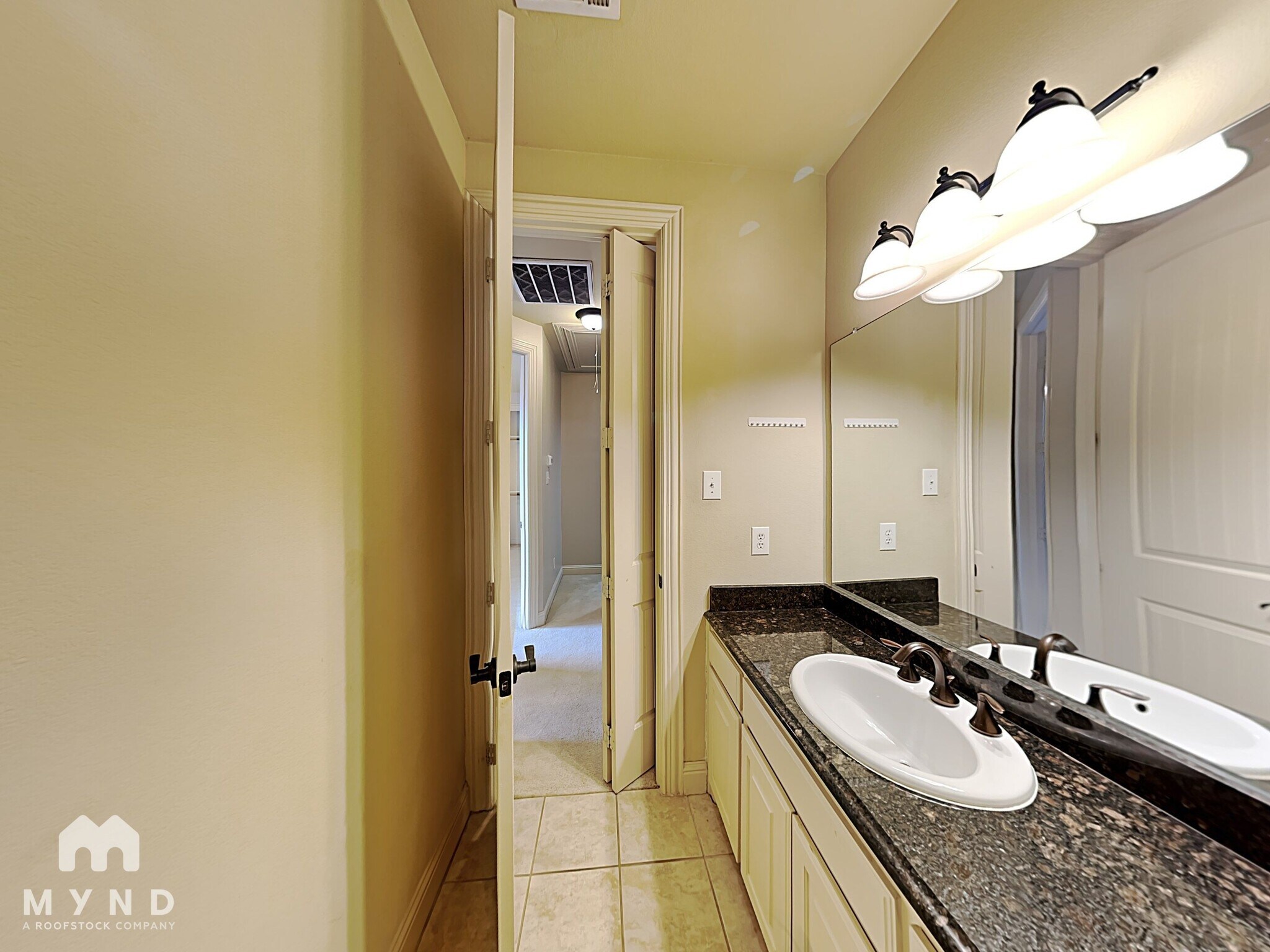 Building Photo - 2204 Apollonia Ln