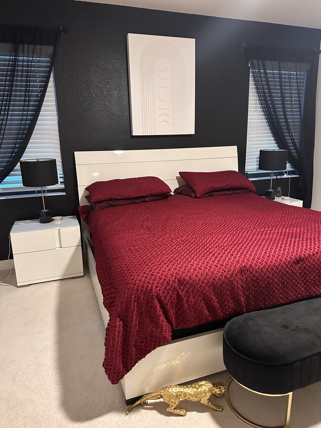 Building Photo - 10120 Verona Manor