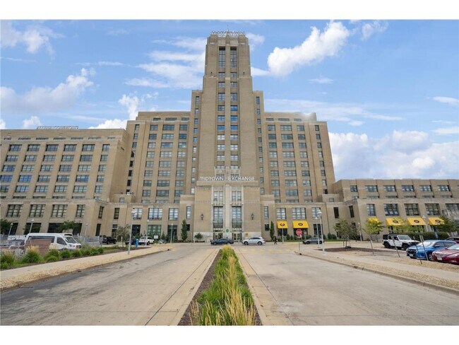 Building Photo - 2929 Chicago Ave