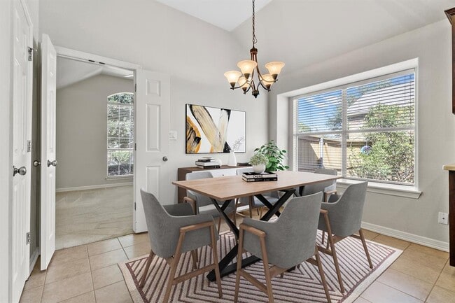 Building Photo - 765 Bent Wood Pl