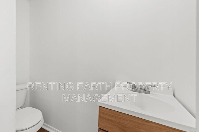 Building Photo - 1635 43rd Street Ensley
