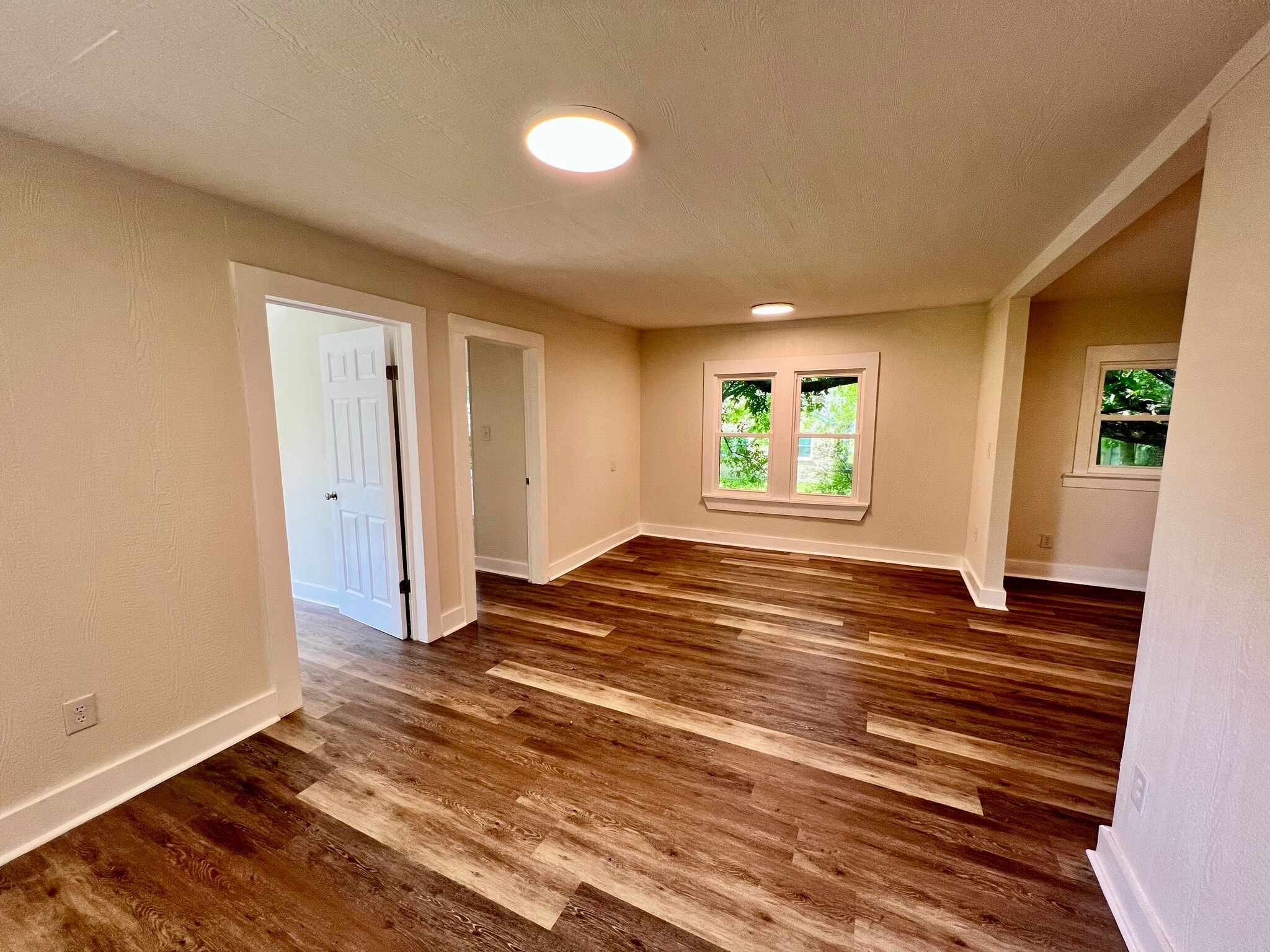 Building Photo - 1221 Georgia St