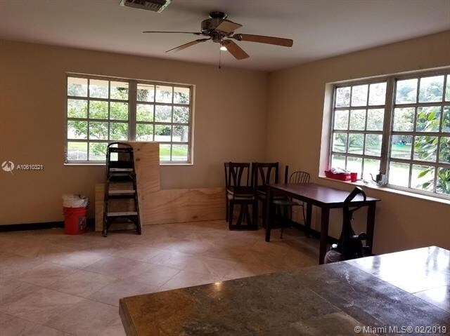 Building Photo - 6230 Melaleuca Rd