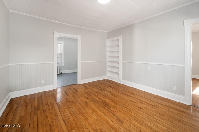 Building Photo - 232 Main St