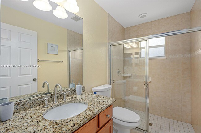 Building Photo - 2450 SW Dalpina Rd