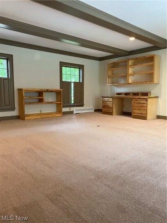 Building Photo - 10 Maple Ln