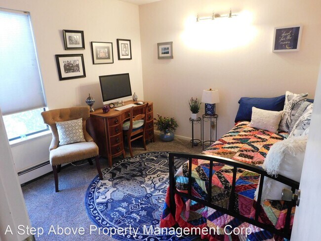 Building Photo - 2 br, 2 bath House - 961 Lakeside Drive #205