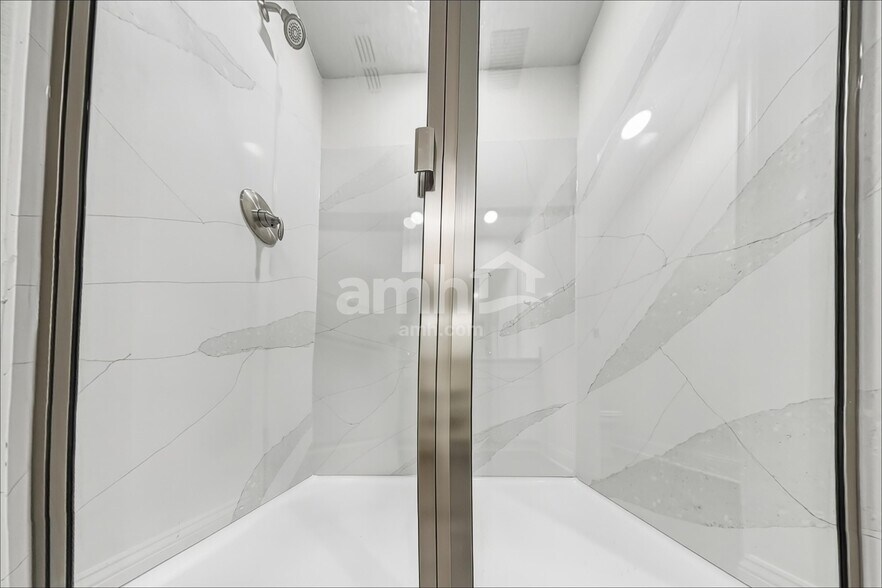 Building Photo - 3016 Crawfords Cove Cir