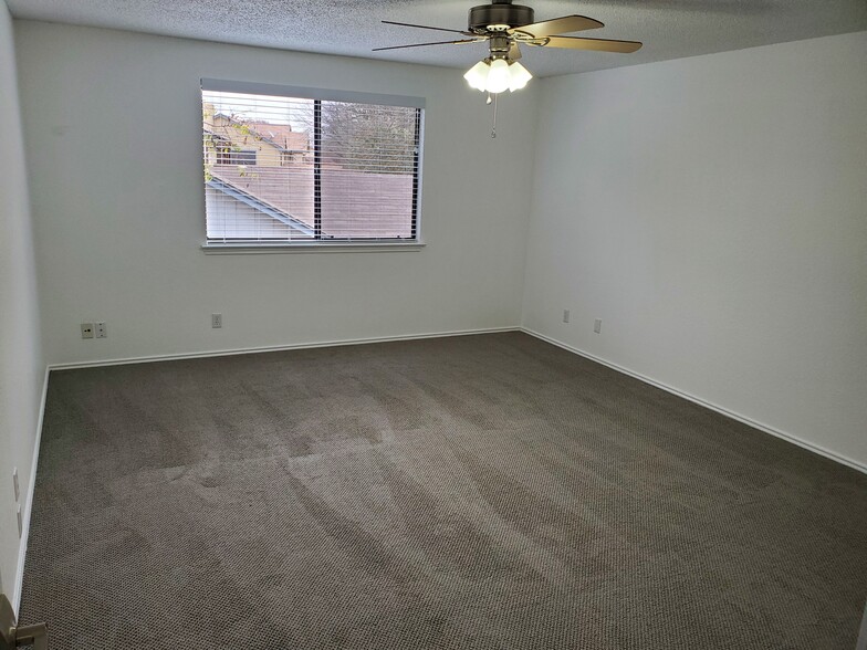 Building Photo - 9006 Bancroft Trl