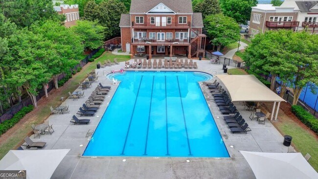 Building Photo - 648 Georgia Way