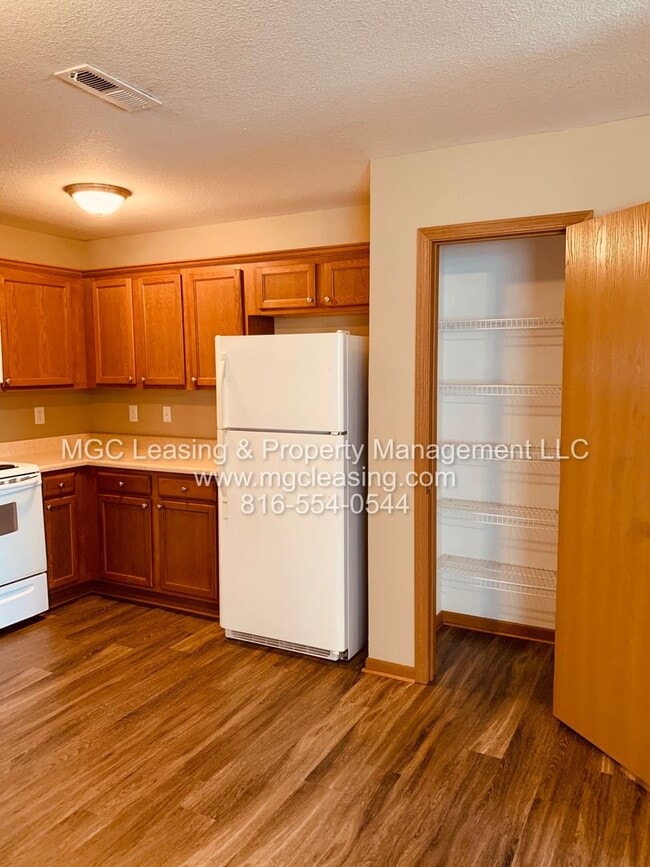 Building Photo - 200 Black Jack Ave