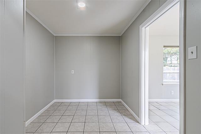 Building Photo - 1205 Navaho St