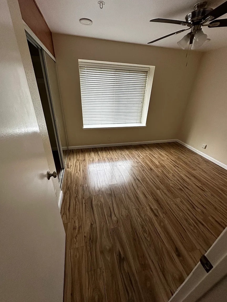 Building Photo - 3740 Kenton Ct