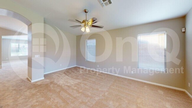 Building Photo - 4722 E Verbena Dr
