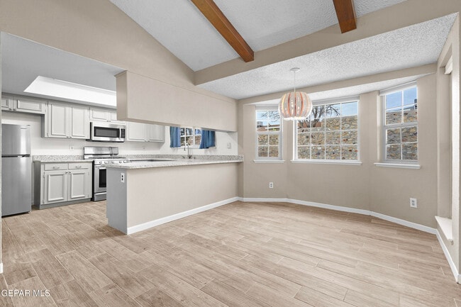 Building Photo - 7141 Gran Vida Dr