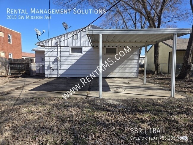 Building Photo - 2015 SW Mission Ave