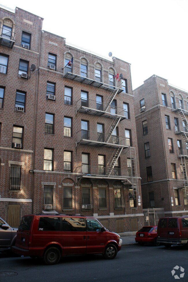 Building Photo - N & N Apartments