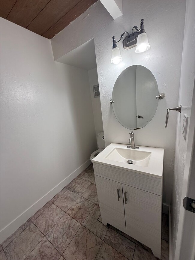 Building Photo - 79 Avram Ave