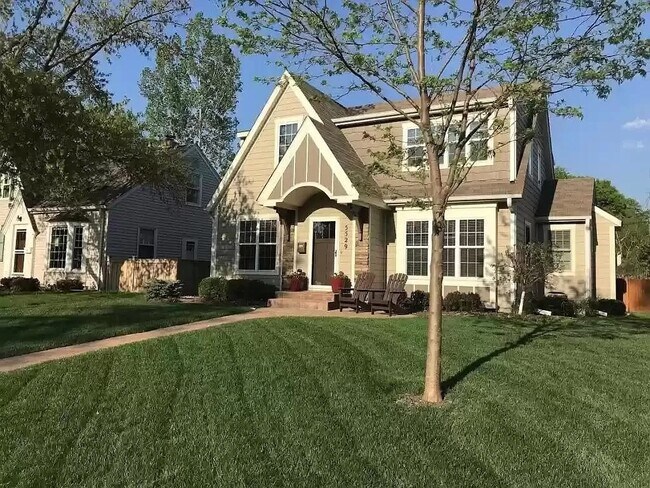 Building Photo - Upton